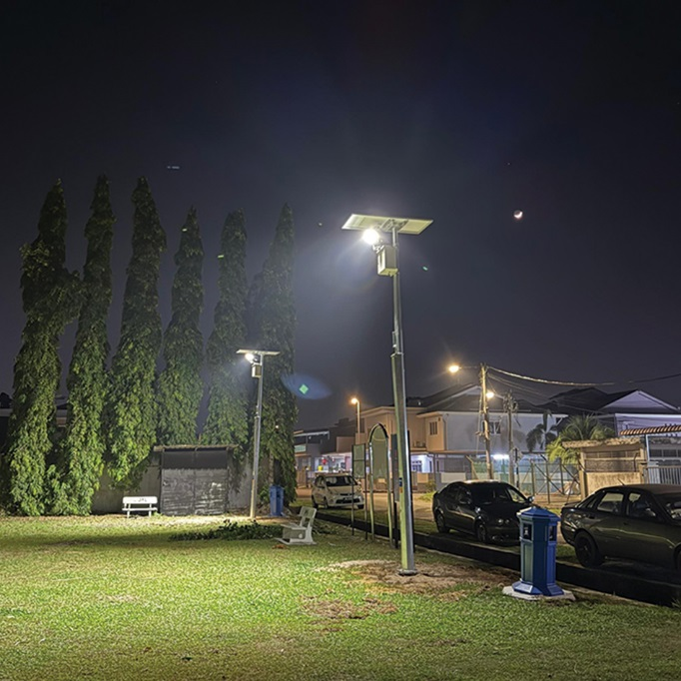 LED Integrated Solar Flood Light